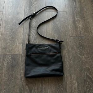 ・❥・tommy Hilfigure crossbody bag